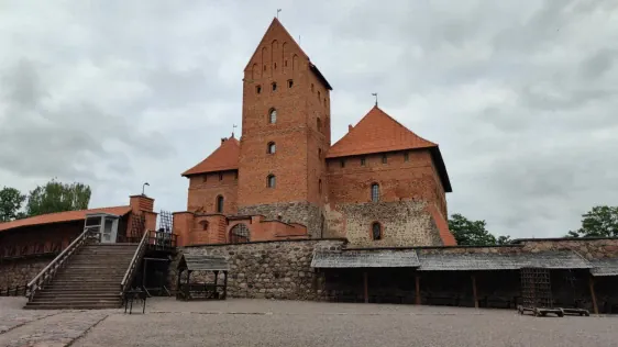 Traķu salas pils (Trakų salos pilis)