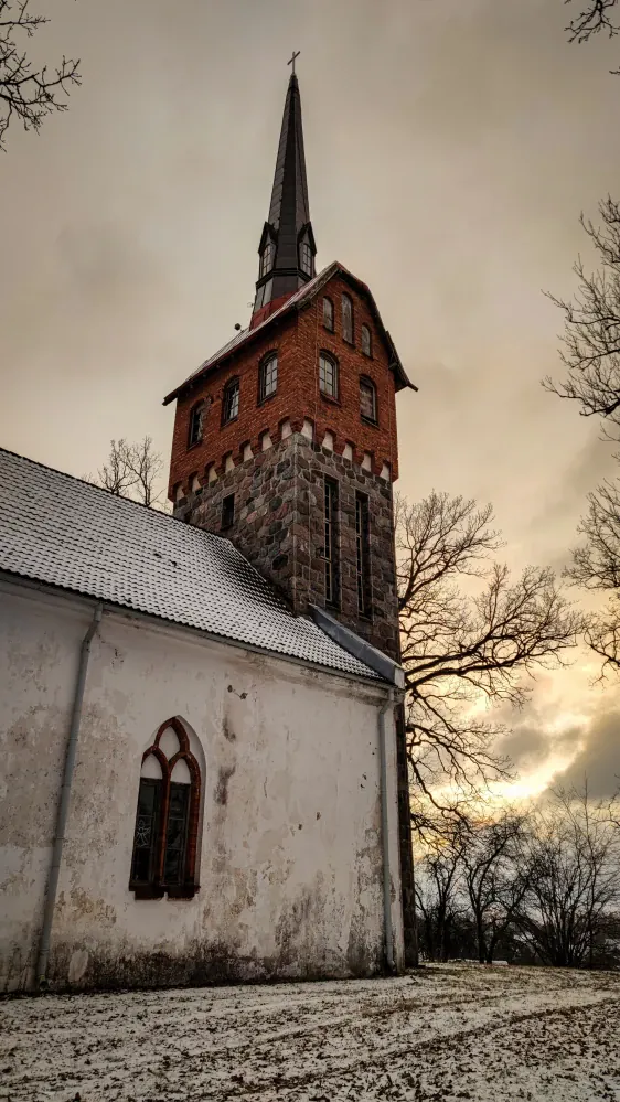 Zaubes Evanģēliski luteriskā baznīca