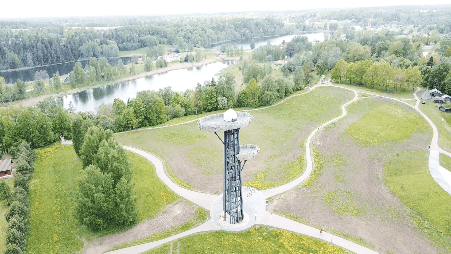 Reuges (Rõuge) skatu tornis "Pesapuu"