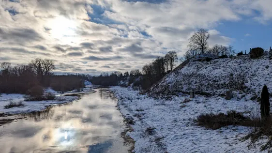 Jurakalna ģeoloģiskās izglītības taka (Jurakalnio geologinis pažintinis takas)